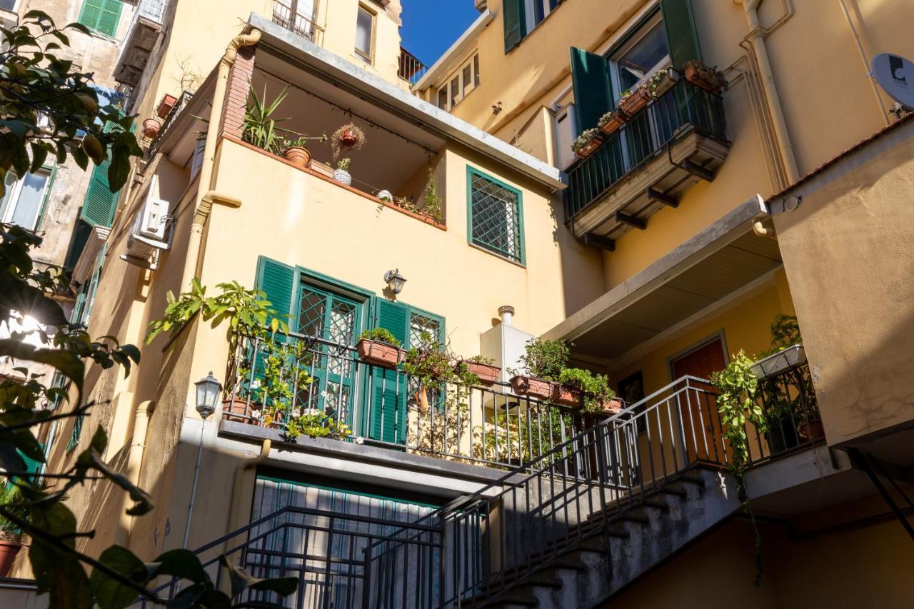 Colored House Until 7 People Above Sqplebiscito Naples Luaran gambar